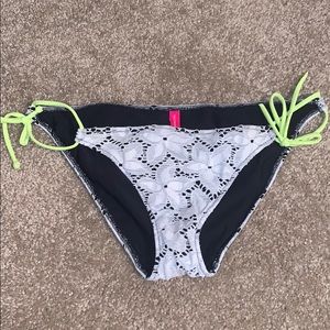 Victoria’s Secret Swim Bikini Bottom Medium